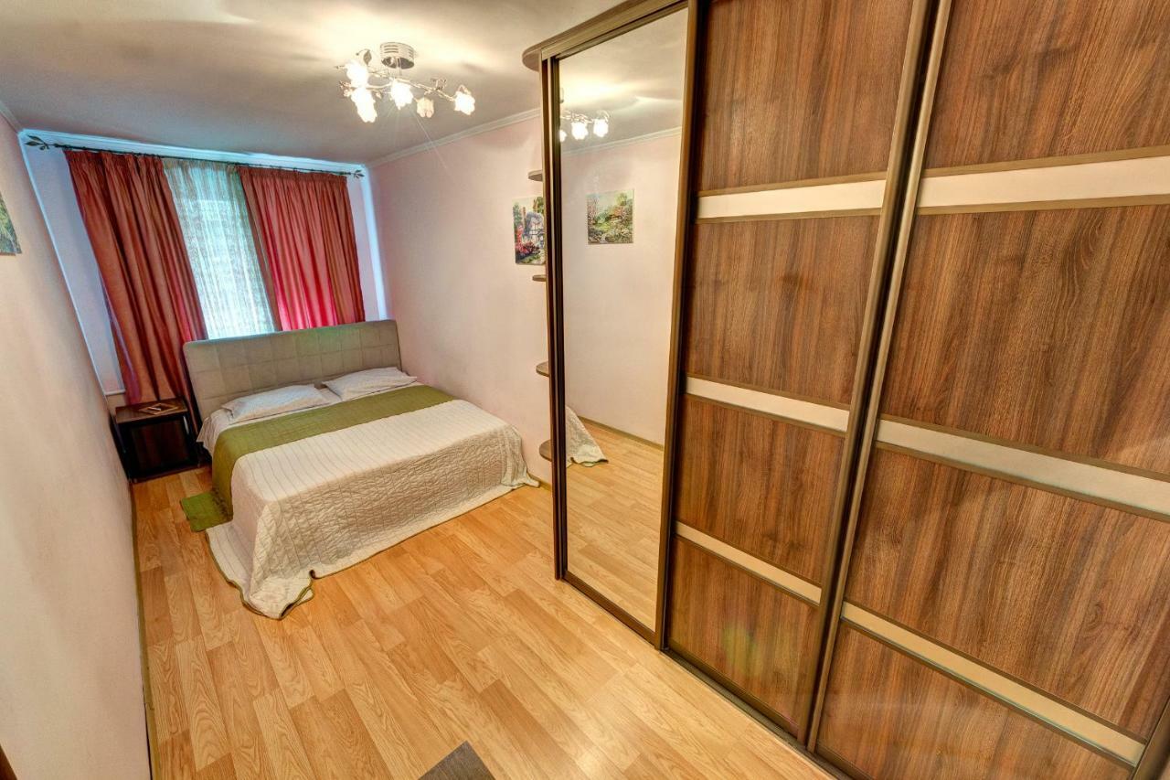 Apartments Near The Nsc Olympic Kyiv Exterior photo